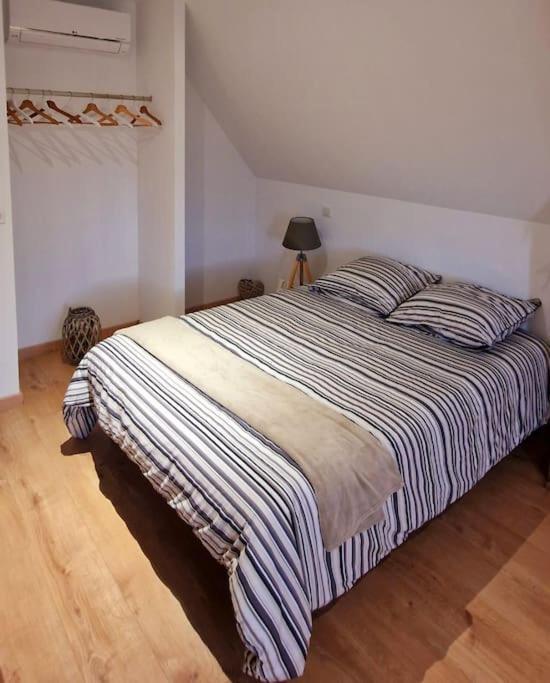 Appartement Charmant Et Spacieux Осер Екстер'єр фото