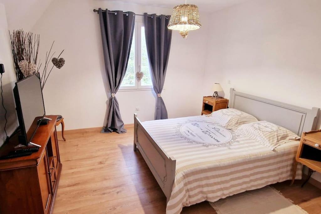 Appartement Charmant Et Spacieux Осер Екстер'єр фото